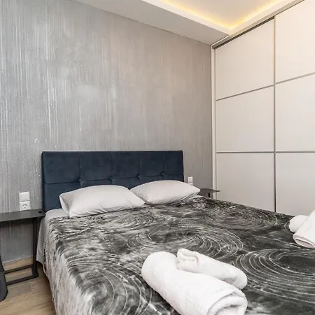 Delmare Val Apartment